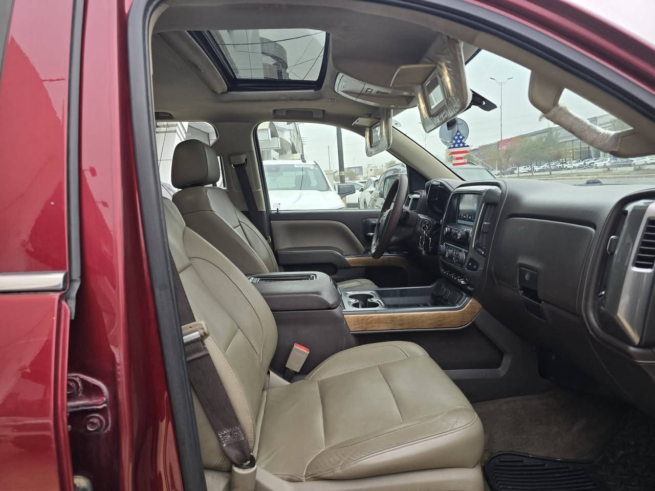 البيع سلفرادو موديل 2017 ٨سلندر حجم محرك ٥٣٠٠ فورويل تشغيل عن بعد باب طويل بدي قصير كشن تطفيه وكشن تطفيه كاميرا دواره سقف فتحه كشن كهربائي كشن خزن هوايه مواصفات بي مابي ضرر مابي سبغ مابي تعديل بارد رقم جديد هه زه جديد سنويه جديد مابي دينار مصره ف دعاميه ل دعاميه بشرت سعر ٢١٠ بيها مجال رقم تليفون و واتساب ***********
