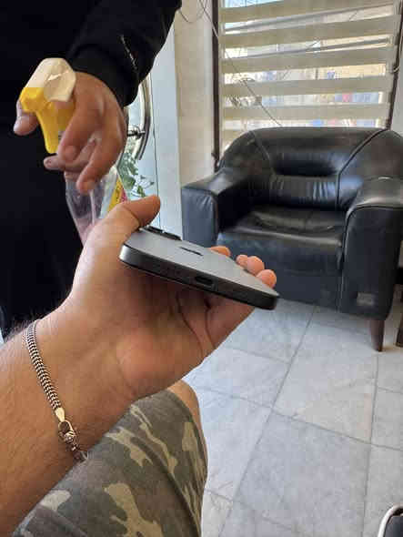 15 بلاس ذاكره 256 نظافه 100‎%‎  بطاريه 90  بـ900    ***********
