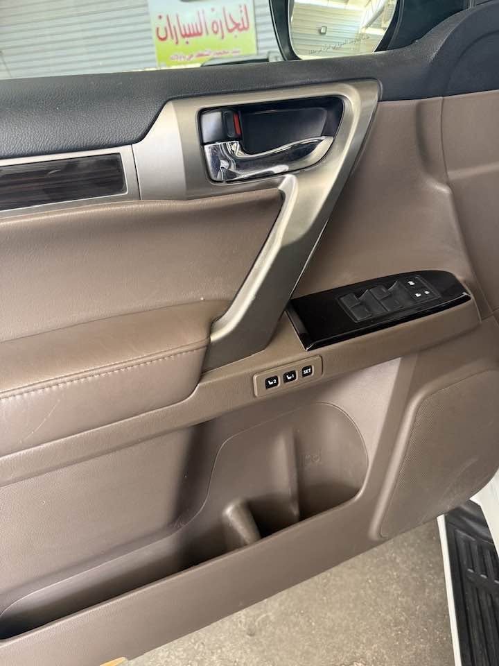 لكزز GX 4600 خليجي 
محرك 8 سلندر 
موديل2019 
مكفولة من بارد صبغ وتبديل و فتح حتة دعاميات و شخوط 
بصمات 2 
رقم اربيل بسمي تحويل   وكالة 
مواصفات 
جكات جوبلس
كيجات الكتروني 
شاشات عدد 3
كشن ذاكرة 
ستيرن كهرباء 
لايت 4 عدسات زنون 
فتحة بل سقف 
سيارة فول مواصفات
للاستفسار اتصال 

***********
