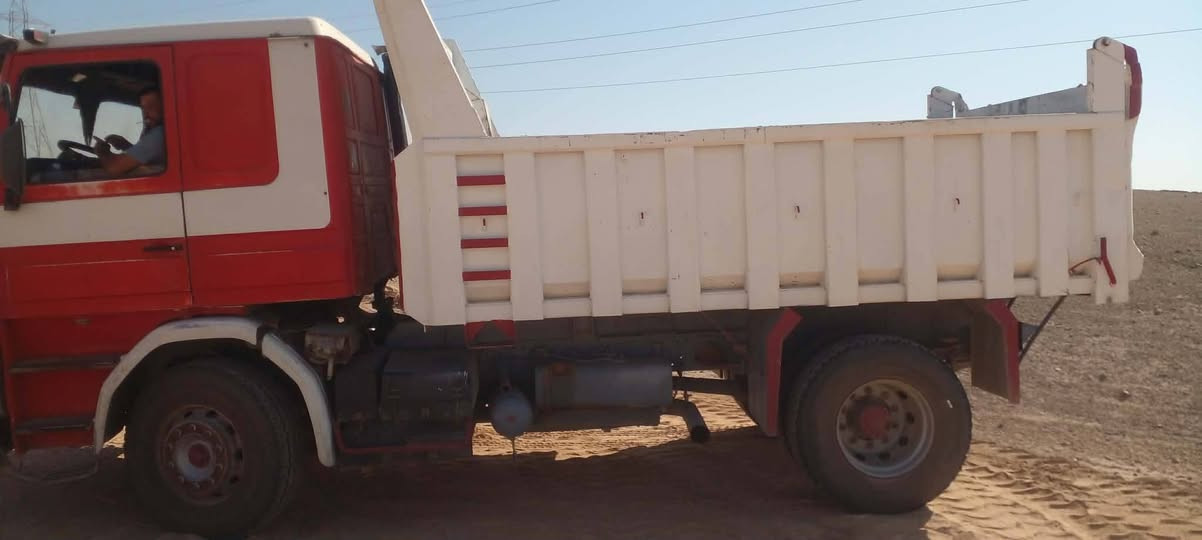 اسلام عليكم مكلف بلنشر
قلاب سكانيا تك 12 ونص
رقم صلاح الدين الماني طخم تايرجديد
محرك معمر جديد سعر140 وبيها مجال
***********
