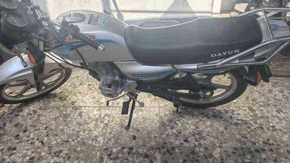 سلام عليكم متاح دايون عضم اوراق اصولي ثامر خلخال فول مديل 23سعر واحد و 650خاص متواجد او تصل ***********
