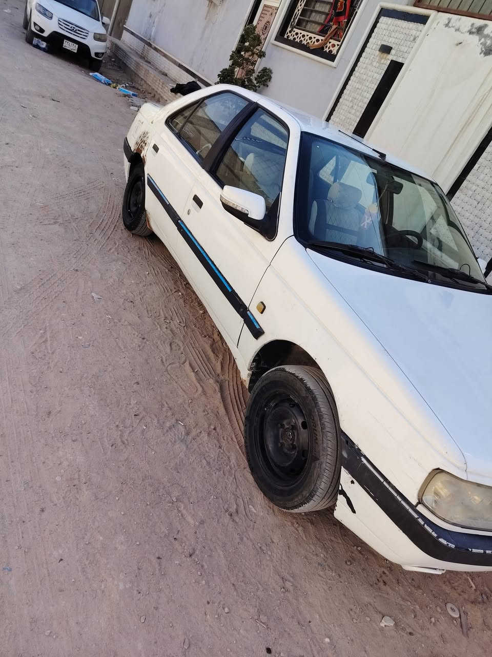 سلام عليكم للبيع بيجو 405 سيارة مكينة وكير جدد كلج جديد مشط وباور جديد حدادية ورة وكدام جديدة سيارة بيهة جاملغ الورة مصلح ومامصبوغ يرادلهة ترتيب رقم انكليزي قادسية سنوية 30 مداور ثاني يوم السعر 28 وبيهة مجال مكان السيارة نجف حي النداء للستفسار ***********
