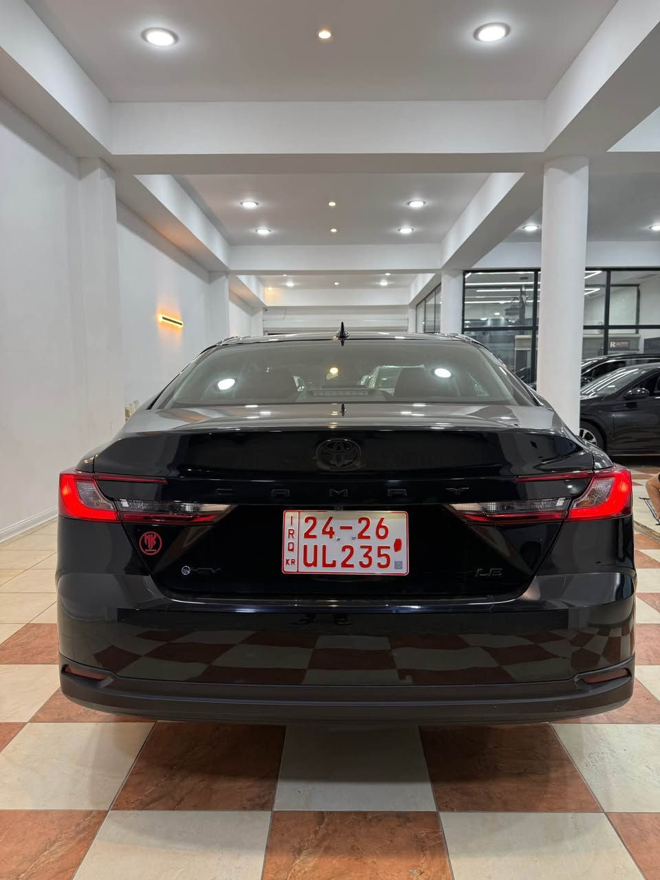 Camry Le 2025 
بجم و خلفي السيارة كبس
3 قطع صفحه صبخ بدون دواخل ايرباك كبس 
ماشية 13 الف ميل 
السعر 195 ورقة بيها شوي مجال 
***********☎️ دهوك, العراق
