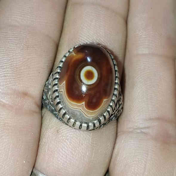 سليماني احمر قطعه مختلفه روعه خامه هنديه قديمه بغداد مدينه الصدر ***********
