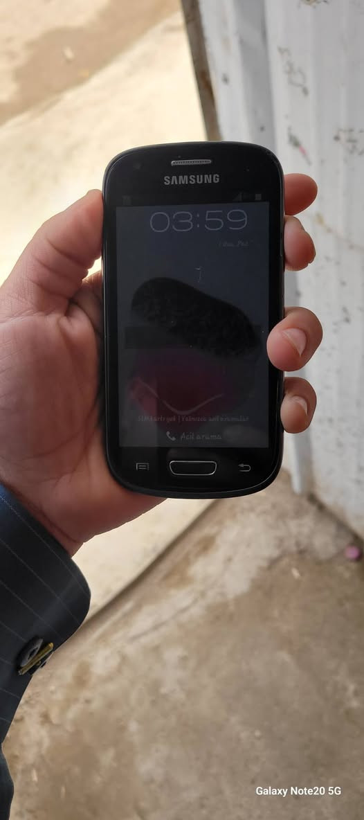 السلام عليكم سامسونج كلكسي ميني صغير شغال سعر ٣٠ ألف قفلللل


**إذا كنت صاحب هذا الإعلان وتريد حذفه لأي سبب، رجاءا أرسل رسالة إلى الدعم الفني**