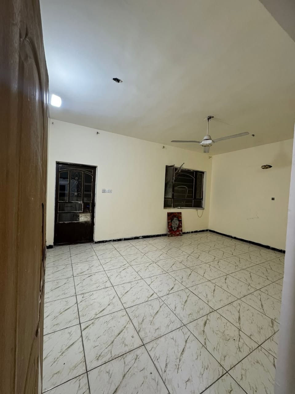 للأيجار في #السيديه ✔️

مشتمل طابق ثاني معزول عزل تام 🟡

المساحة 150 متر 🔱
يحتوي على 2 نوم وصالة ومطبخ وخدمات ⚫️

*العقار يحتوي على مدخلين 🟢

الموقع السيديه مربع الاقتصاديين ☑️

الأيجار 600 الف ⤵️
_________________________________

للأستفسار اكثر تفضلو بزياره مكتب الطائي للعقار 💎

السيديه شارع المركز عماره شركه السراب للمطابخ ✔️

او الأستفسار ع الارقام ادناه 📞↘️↘️ (متوفر واتساب )📌🔛

***********
