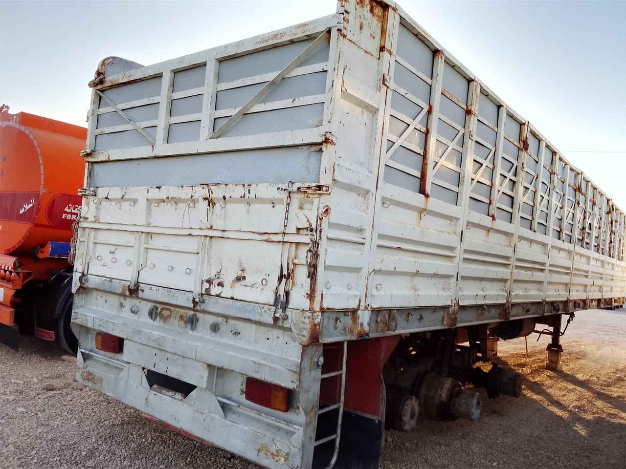 عربانه للبيع حداديه اردنيه شاصي 16 دناكير برينه طول 12» 25 متواجدة في معرض العاصمة العنوان الانبار رمادي خط السريع مقابيل محطة السريع 💯 سعر 85 $  ***********
