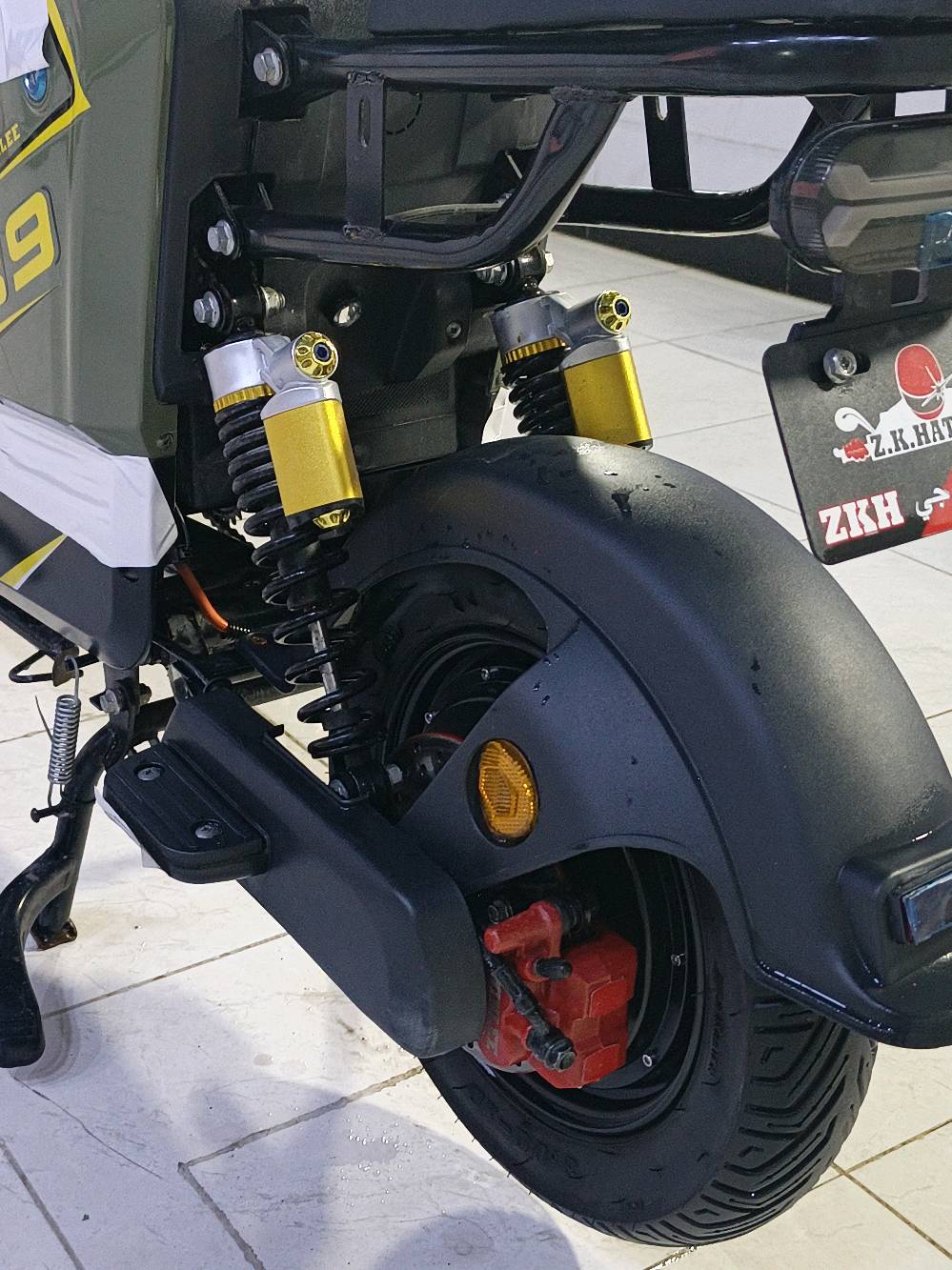 للبيع  دراجه شحن R9
مديل 2026 شركه هاوجي
مواصفات: دراجه مستعمله شهرين نضيفه على ايدي قراضه بل كارتون كلشي بلادي  قاسله مره وحده
كفاله عامه مابيه ولا شخط  ماشي بس على نمره الثانيه 
سعر 535 وبيه مجال وانت لاتفكر بل سعر هله بيك يمته ماتريده النوان بصره ابي خصيب تواصل على هذا الرقم وتساب ***********