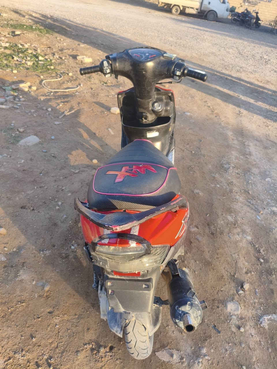 مكلف بلنشر دراجه ماكس عدله  مزوده  مانقصها شي  تكريت حولي الزهور رقم صاحب الدراجه ***********
