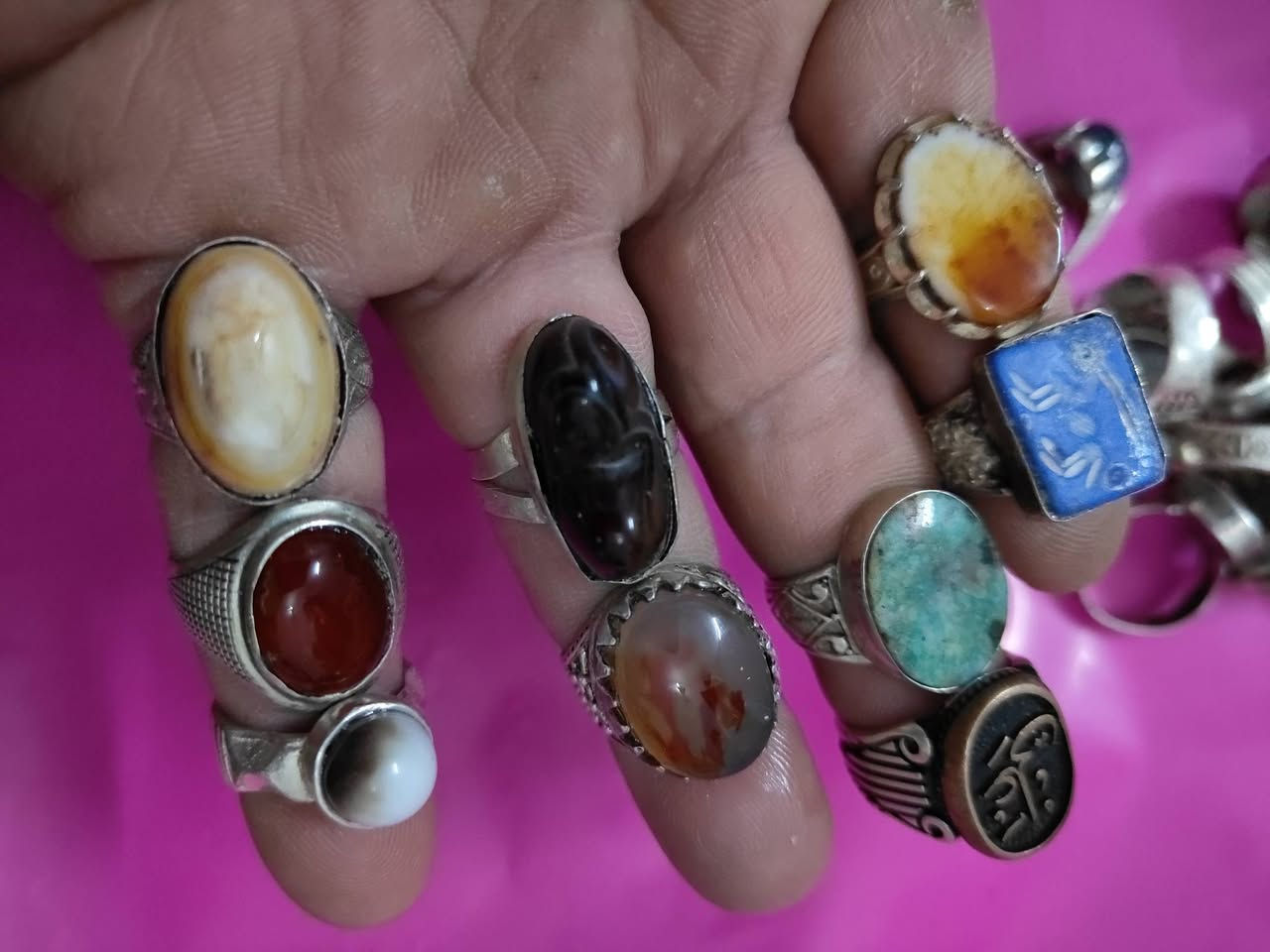 مرحبا محابس لبيع 20محبس سعرلواحد 25 مكاني ميسان يوجد خدمة توصيل ***********
