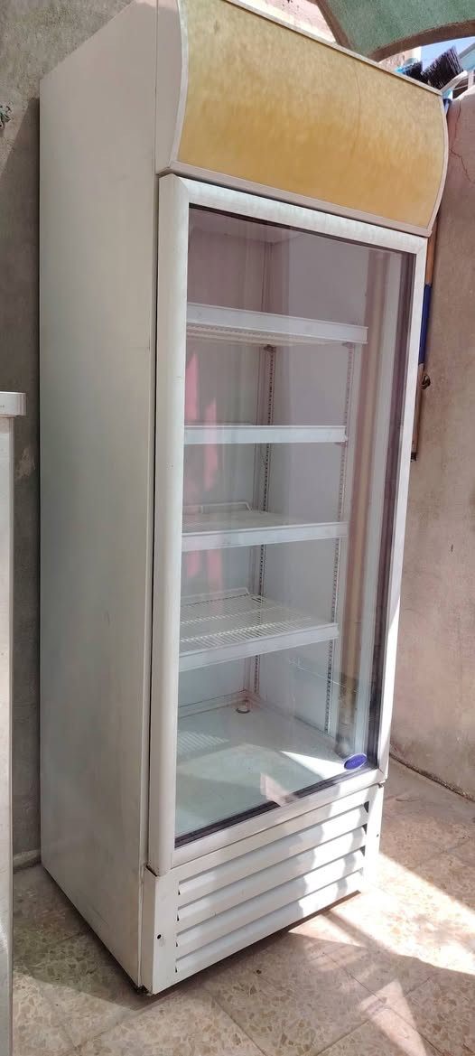 عارضات عمودية شرط شغل وتبريد نضيف جدا شراي يتصل *********** موجود وتساب البصرة, العراق
