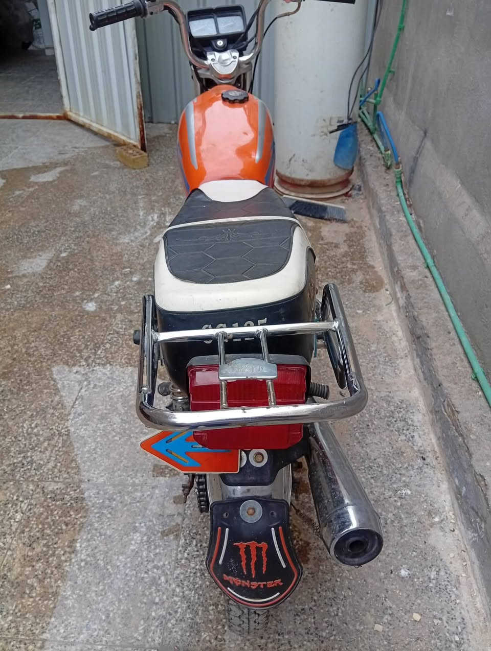 دراجه كلك اربعه كير نظيفه جدا ماعايزه اي شي سعرها 250
***********
