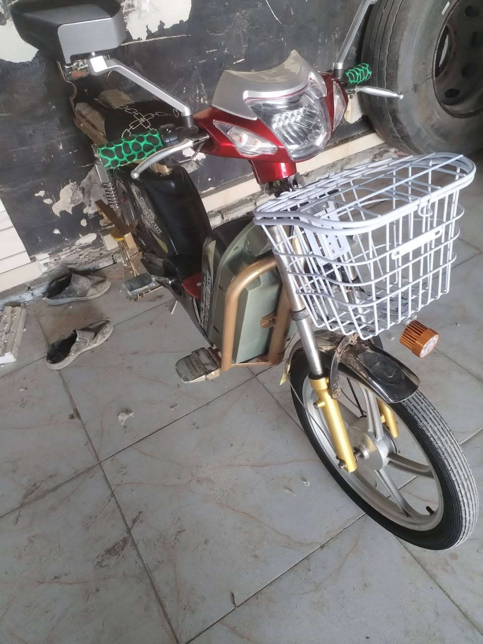 موطور شحن كلش نضيف وشغال بطاريات جدد لايت شغال اشاير يمنة يسرة شغالة هورن شغال كلة شغال وشاحنة جديدة وخير من الله السعر250مكاني الفلوجه الشهداء ***********
