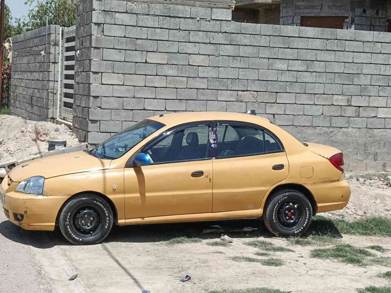كيا ريو خليجي موديل 2010شركه عامه بسمي ل28 سنويه محرك وكيرمكفولات تبريده ثلج كهربائيات كله شغاله تخم تاير باتري جديد كوري قبل سبوع شديته صدره تمام داخله بجيس  لبيع السعر ب٣٨ وبيه مجال قليل لشراي يتصل ويدلل ‏‪***********‬‏ بي واتساب مكاني ديالئ خالص هبهب
