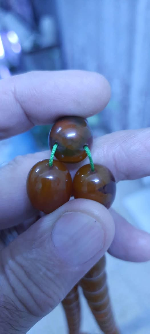 فاتوران تركيه خشنه معرقه كركوشه وفواصل انتيمون ثقيله جراخه من ٣ سنوات  حجمها ١٧ × ١٣،٥٠  ملم  سبحه جميله جدا بعد اجمل من الصور  (( سعرها  ٣٥ الف عراقي مع التوصيل من الاخير  ))


**إذا كنت صاحب هذا الإعلان وتريد حذفه لأي سبب، رجاءا أرسل رسالة إلى الدعم الفني**