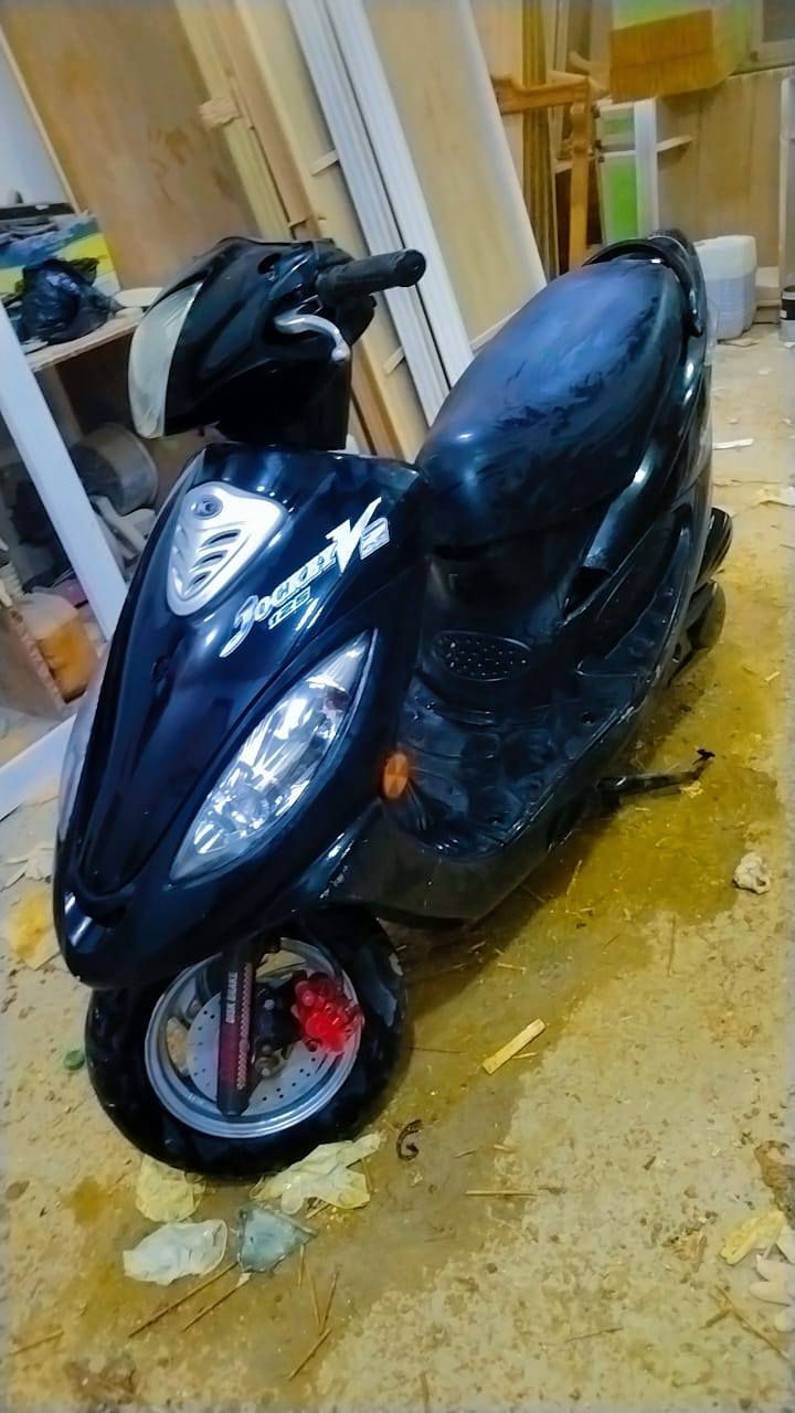 السلام عليكم دراجه كامكو V2نضيفه مكينه مامفتوحه مكاني شطره رقم ‏‪***********‬‏
