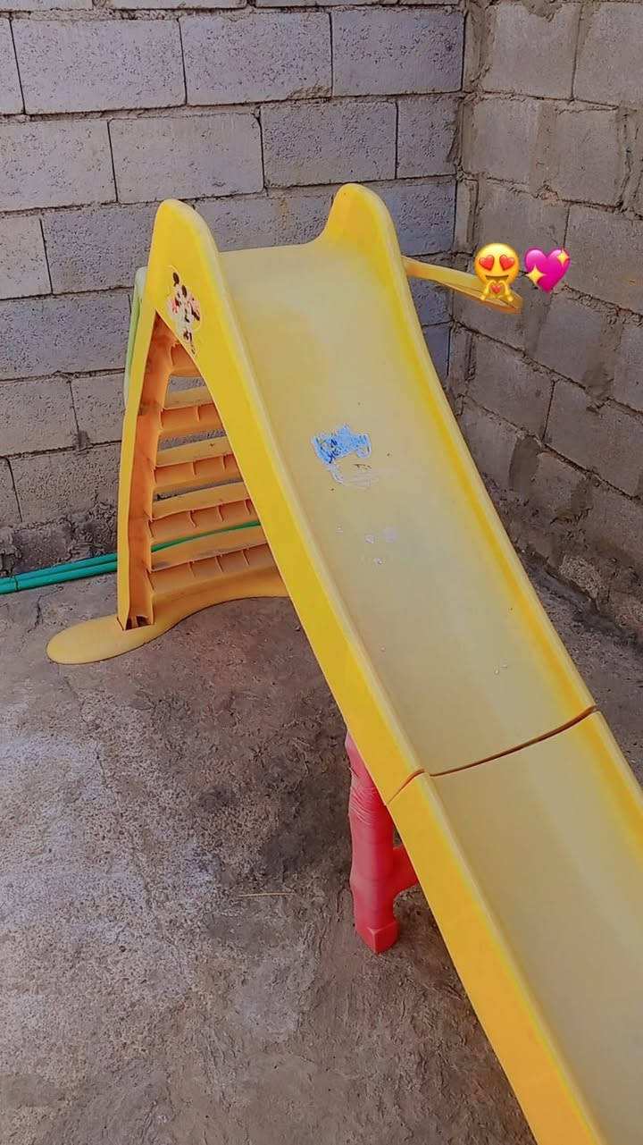 السلام عليكم للبيع سعر 25الف مكان بصره وشراي يتصل بي واتساب ***********
