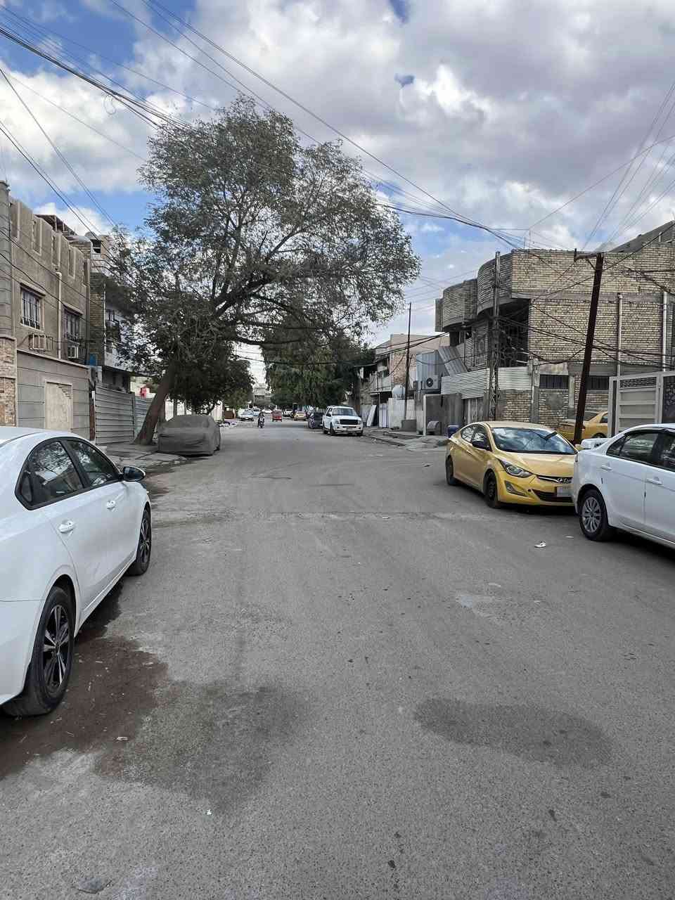 دار للبيع المساحة 103 متر  
بناء حديث  درجة اولى 2023 على شارع عريض
التفاصيل
واجهه 6.20
نزال 16.65
4 غرف نوم 
ارضيات مرور 

للاستفسار 
***********
