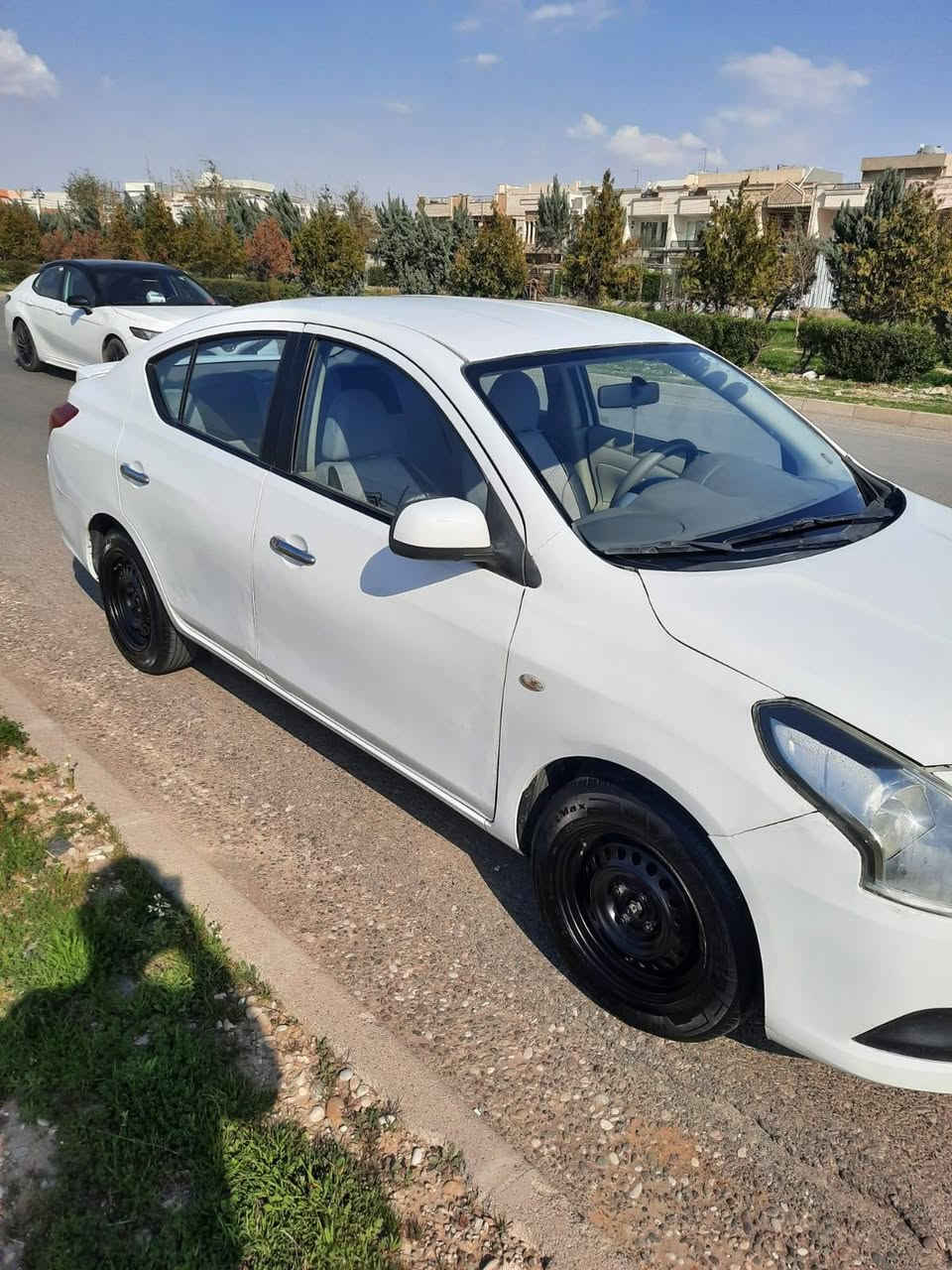 موديل 2017، هزه جديده وسنويه الى 2027 تنتهي، گير محرك شرط، بيها ضربة من طرف السكن، جاهزه ماتحتاج اي مصاريف السعر 96 ورقه، العنوان: اربيل قرب ماجدي مول.... 

لاكشميبا 2017 گير مه چينه به شرت، هزه نوى سنوى تا 2027،
ليدرانى لاى سكنى هيه، حازره هيچ مسروفى نايوى، سعرى 96 ورقه يه أربيل, العراق


**إذا كنت صاحب هذا الإعلان وتريد حذفه لأي سبب، رجاءا أرسل رسالة إلى الدعم الفني**