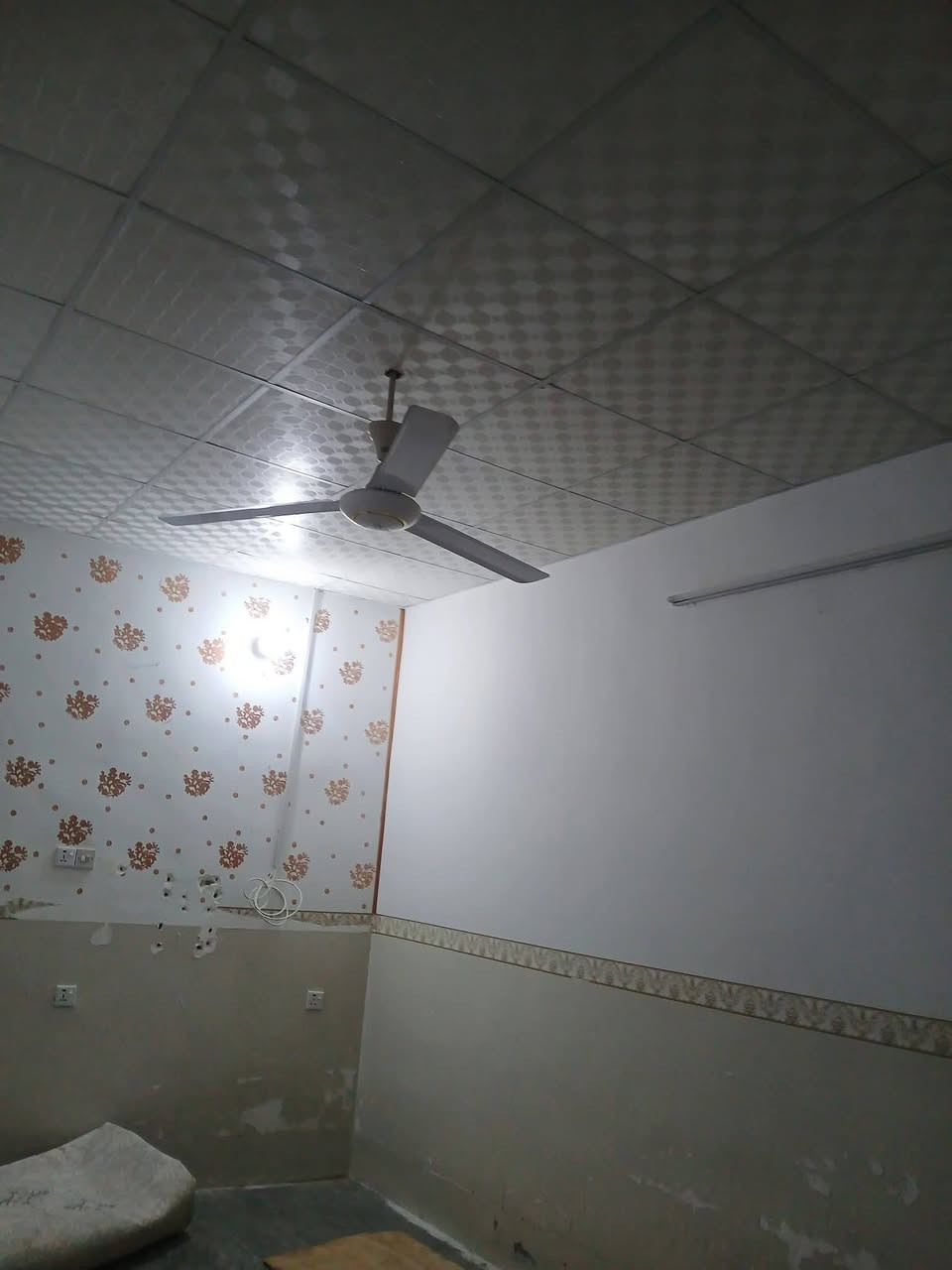 🏠خانو بۆفرۆشتن
📏ڕوبەر:120مەتر ڕوی خۆربەیانی
📌کەلار/گەڕەکی گۆران مەجموعەکە
🔸کۆڵانی 20مەتر پانە
🔸نزیک قوتابخانەو مزگەوت
🔸بەنرخی گونجاو
☎️📞 ***********
