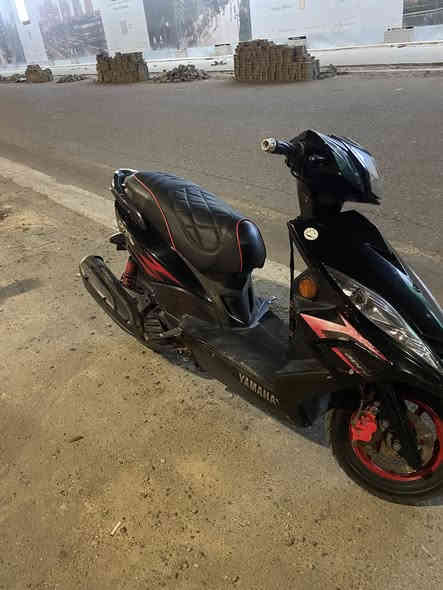 السلام عليكم 
جيتي ار 2014 للبيع دراجه مرتبه شوفة عينكم مناقصها شي السعر مليون وخمسين وبيها مجال للشراي
*********** مكاني حريه
