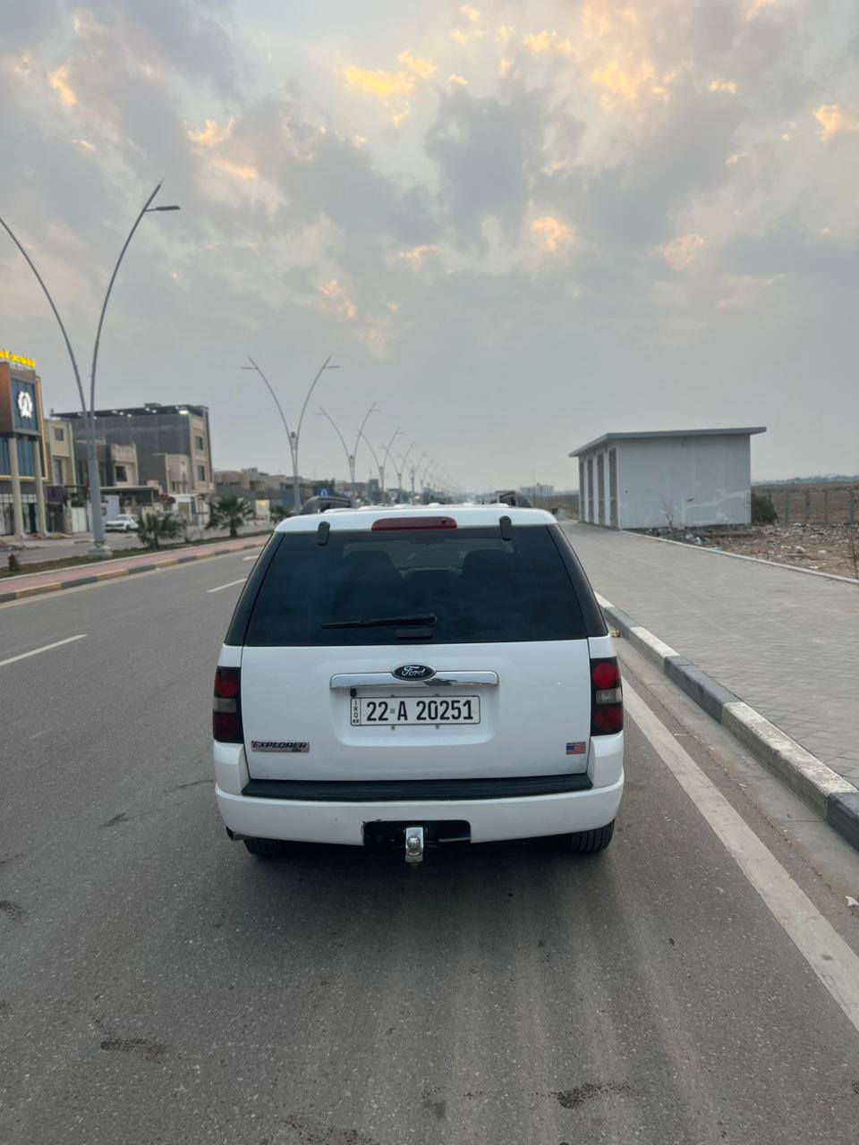 رقم اربيل دولي هزه وسنويه جديد لل 29شرط تحويل محرك ٦سلندر كير اوتوماتيك شرط المحرك والكير جديد سياره كلين مكفوله كفاله عامه من الصبغ والضربه 5راكب فرويل سياره جديده وضع الشركه العنوان البصره الزبير /رقم الهاتف***********
