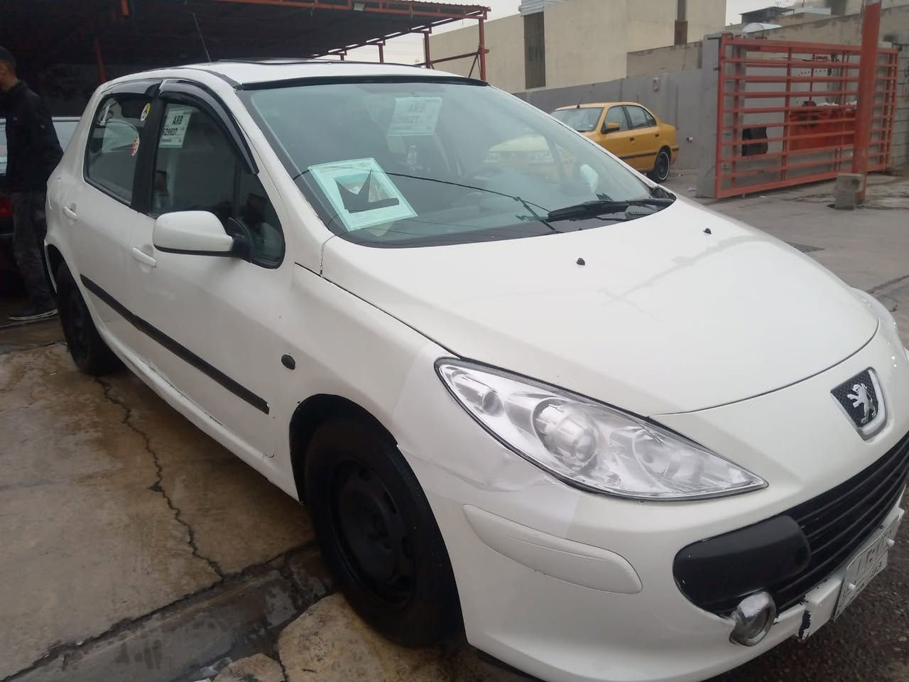 بيجو ٣٠٧موديل ٢٠٠٦ سياره جاهزه محرك وكير وحداديه تبريد رقم كركوك سنويه جديده مشروع وطني مكانه بكركوك *********** سعر ٤٨ورقه بيه بطاقه بنزين صبغ عام
