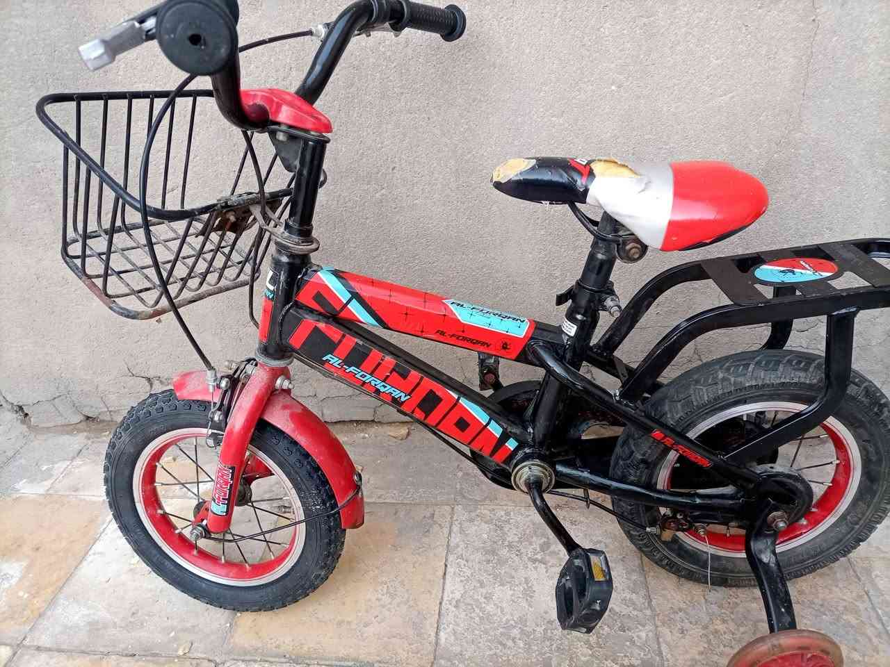 كاروك جديد مستخدم قليل عالي وجبير
فاره غسل حجم الجبير عوزها بس مسدس شغاله كامله 
بايسكل ولادي بعده بالزكاته 
كلمن وسعره..... السعر خاص ***********وات ساب
