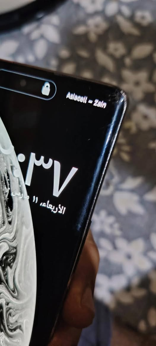 📱  – Infinix Note 40 Pro 5G
جهاز انفنكس نوت 40 برو فايف جي
ذاكرة داخلية 256GB
عشوائية 8+8
بيه فقط طخه فوك بالزاوية بسيطه وماماثره على أي شي
جهاز مميز بأداء قوي وسرعة استجابة عالية 🔋✨
بيع أو مراوس السعر ١٧٥ 
مكاني بغداد الشعله


**إذا كنت صاحب هذا الإعلان وتريد حذفه لأي سبب، رجاءا أرسل رسالة إلى الدعم الفني**