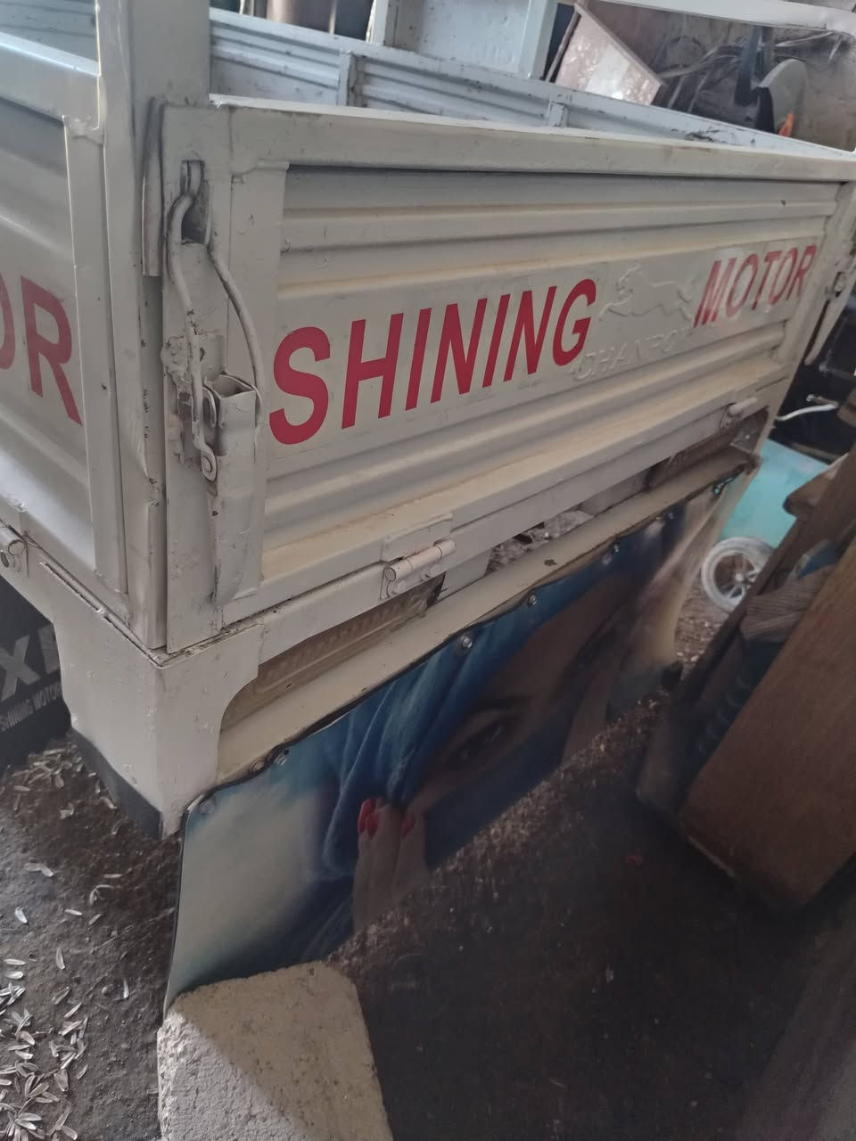 ستوته البيع موديل ٢٢ صبغ بلادي شرط كهربائية كامل شرط ركبه شرط منفس موجود *********** مكان سليمان بيك
