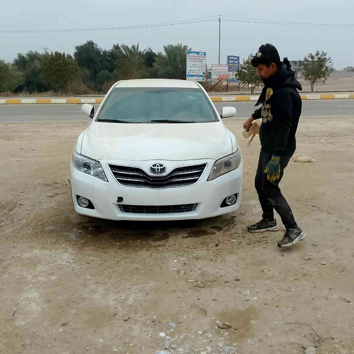 اسلام عليكم ورحمه الله سمكري  لجميع السيارات ولشواصي  بأدارة ابو طه مدخل العلم يم صيطره 14اقرو القطعه فوق المحل بأنسب الاسعار وشرط الشغل وكاله ويوجد بوليش بارقه الاجهزه الحديثه ***********
