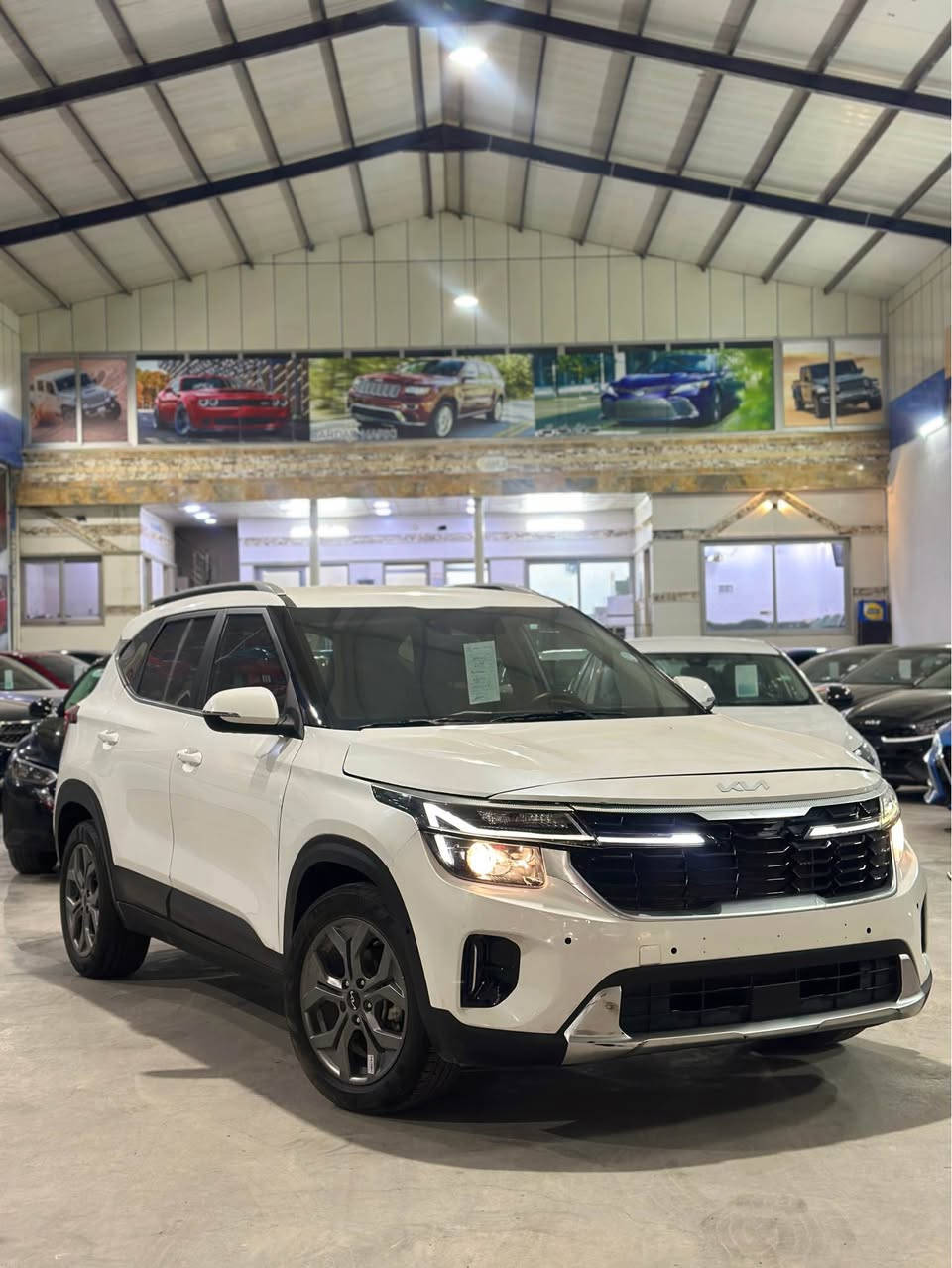 Kia Seltos
جاملغ و بونيد صبغ 
ايرباك ستيرن طاك 
رقم مباييل ***********
مكان سيارة : اربيل داخل معارض أربيل, العراق
