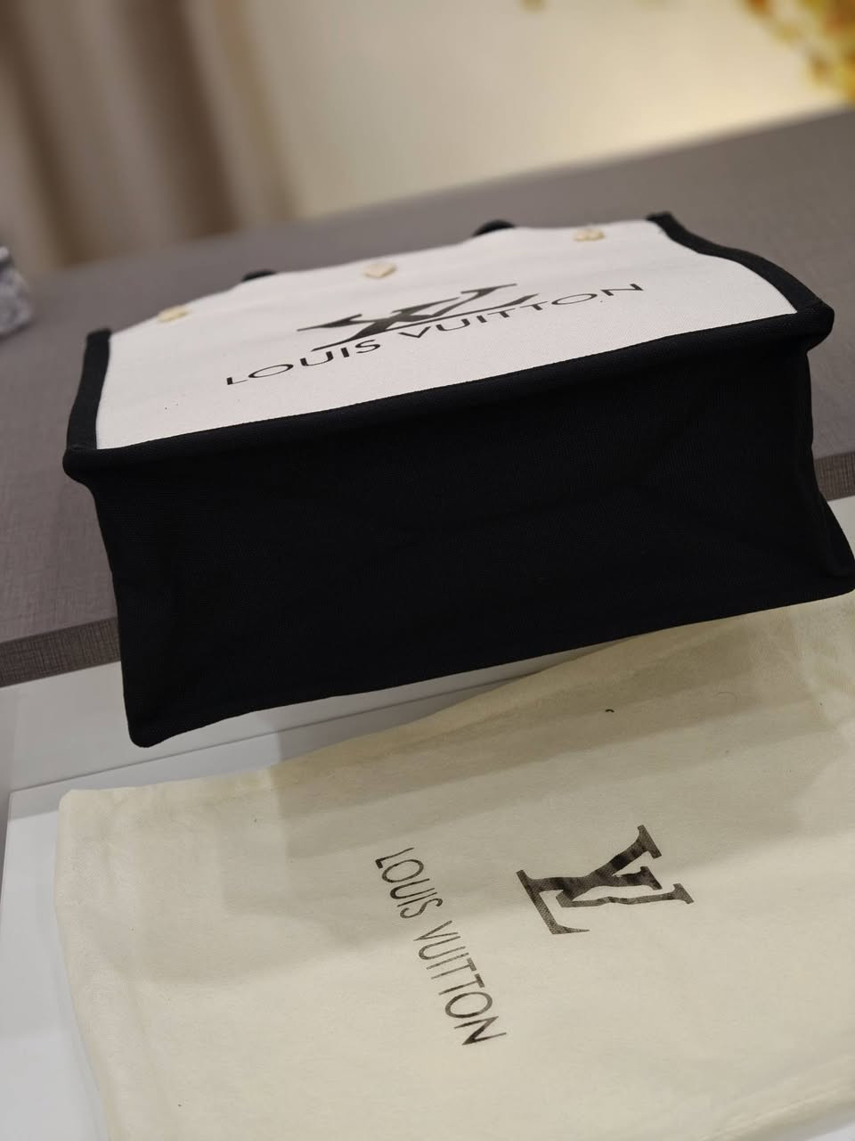 LV حجم كبير ،،، السعر 23 الف مع توصيل


**إذا كنت صاحب هذا الإعلان وتريد حذفه لأي سبب، رجاءا أرسل رسالة إلى الدعم الفني**