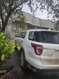 للبيع اكس بلور ٢٠١٧ قطعه واحده الجاملغ الايسر استخدام شخصي جديده مداور...