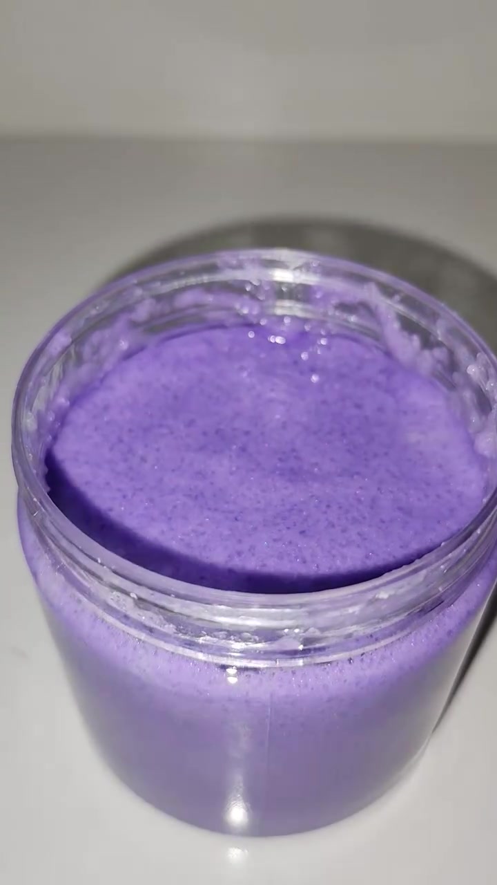 Silk touch lavender scrub💜🤍
•مقشر جسم فومي باللافندر🫧 ذو تنظيف لطيف على البشرة لا يسبب جفافها 
•يجعل البشرة ذات ملمس حريري 🤍
•خالي من العطور 🚫
•خالي من المواد الضارة🚫⚠️ 
متوفر توصيل جميع محافظات العراق 💜
 #اكسبلور #مقشر #scrub #fyp #viral #اكسبلورر


**إذا كنت صاحب هذا الإعلان وتريد حذفه لأي سبب، رجاءا أرسل رسالة إلى الدعم الفني**
