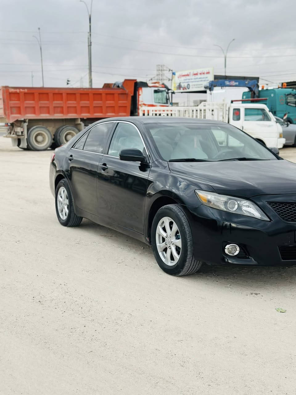 للبيع كامري 2011 XLE فول مواصفات وارد امريكي محرك 2500 جديد كير جديد تخم تاير رقم اربيل بسمي بيها 3 قطع بدون دواخل سونار بل منشور السعر 115 وبيها مجال العنوان الانبار عامرية الفلوجه /***********
