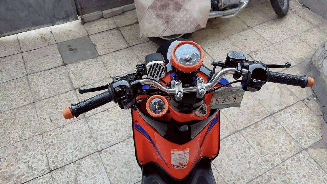 سلام عليكم دراجه ڤينو مديل ٢٠١٠ دراجه نضيفه العنوان كربلاء سعر ١٦٠٠ وبيها مجال دراجه رمبه   ***********
