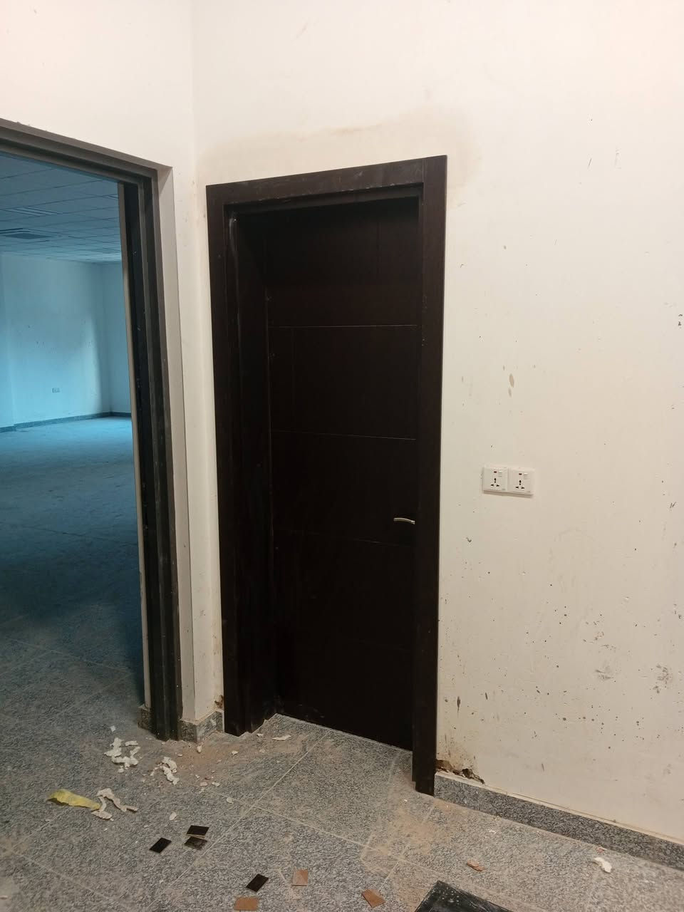 السلام عليكم. اسطه احمد النجار لشد وتركيب الابواب تركيه بكافه قياسات قاصه كليدور  خارجي وابواب داخليه وبوب دفتري سلايت وابواب صيني مودرن حديث وشغل درجه اولى. *********** . وأيضا يوجد لدينا تجهيز وشد بكافه مناطق بغداد وبقيه محافضات ابواب ضمان 5سنوات
تواصل خاص أو واتس اب ***********
