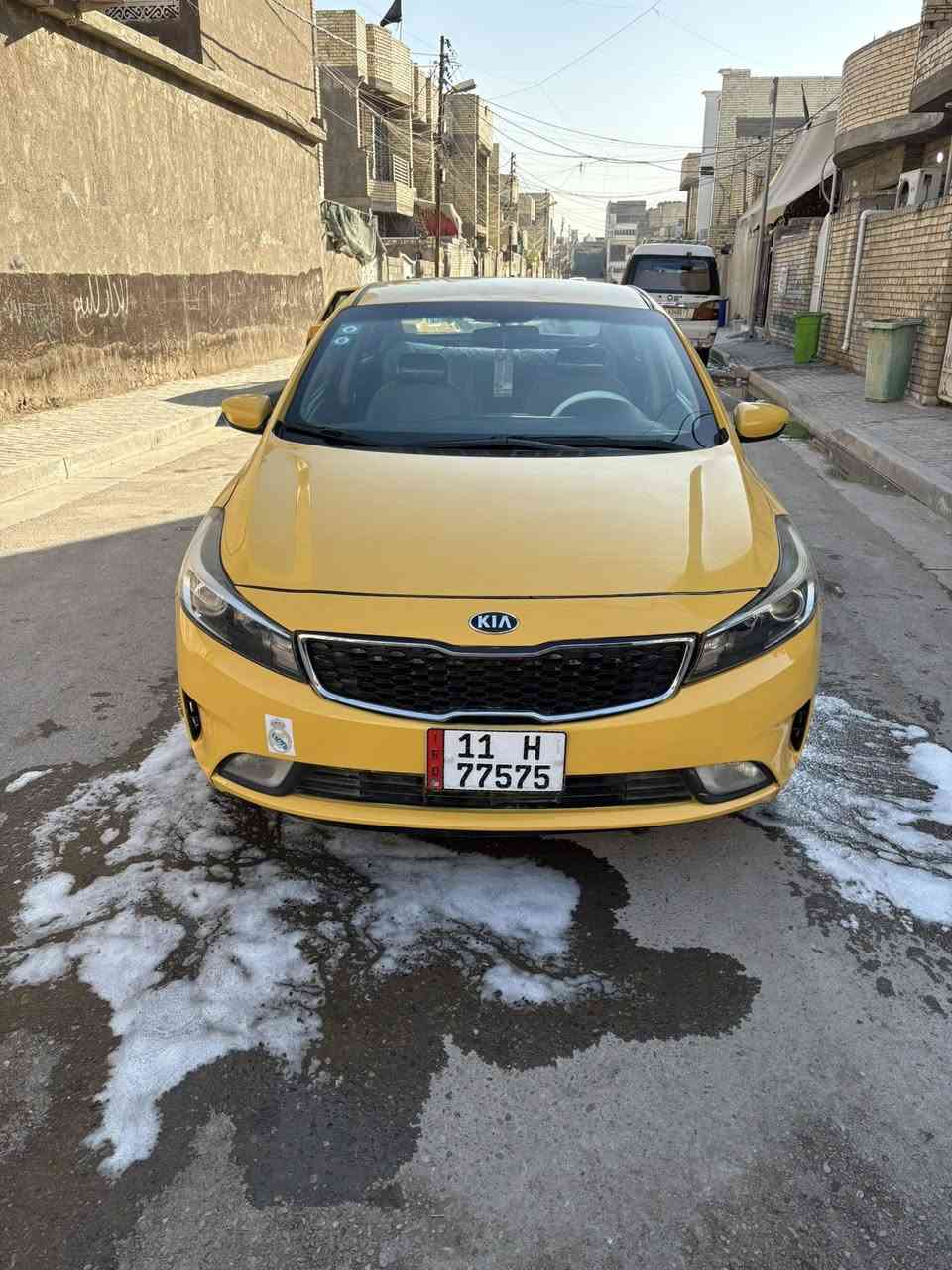 فورتي ٢٠١٧
محرك دوش٢٠٠٠
ضربتها بس بنيد بدون دواخل مابيها أي تبديل حداديه كفاله تخم تاير جديد أي نقص مابيها نص فول 
العنوان بغداد 
الرقم ***********
