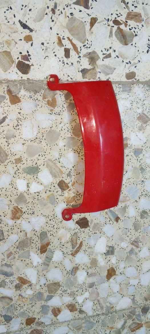 السلام عليكم
كفرات سبيسي اللبيع 
قيم وخذه اليرضه بي الله 
رقم***********
