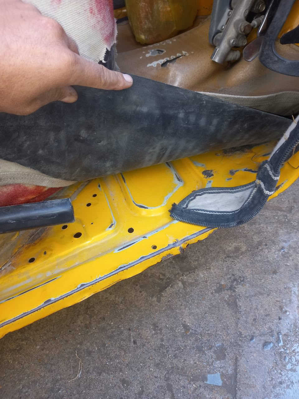 السلام عليكم تكتك ١٩ مال صاحبي اي استفسار هاذ رقمي واتساب فقط السعر ٦ مليون و٤٠٠ ***********
