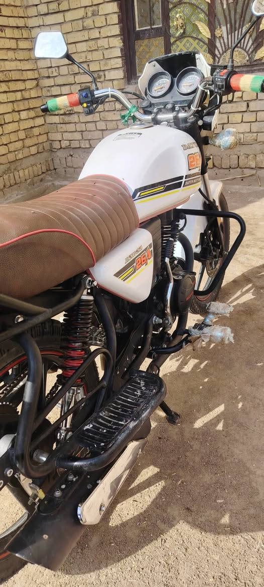 سلام عليكم دراجه اصولي أوراق دايون للبيع محركه 200   موديل 2023 طالعه ب 2025. مكفوله ونضيفه اخت ازيرو السعر خاص المكان ناصريه سيد دخيل رقم الهاتف ***********
