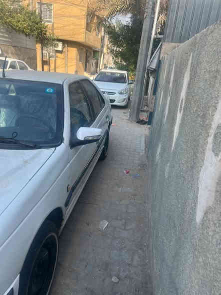 السلام عليكم 
سياره بيجو بارص 2015
هاي السونار مالته 
سياره نضيفه جداً 
مكان السياره بغداد الحريه 
السعر 43وبيه محال بسيط 
الاتصال والاستفسار ***********
