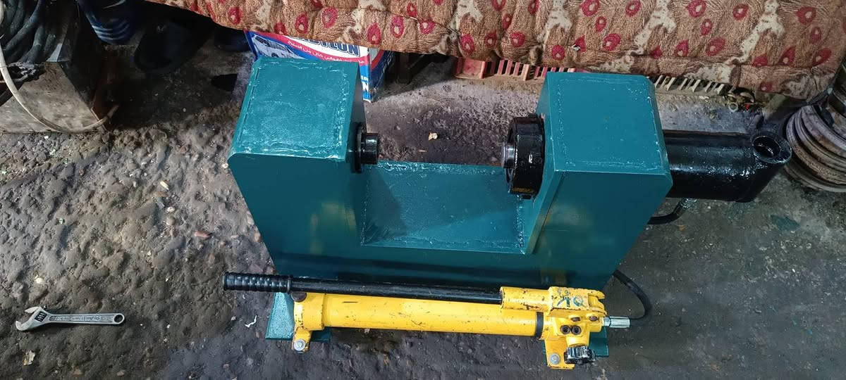 سلام عليكم بريص افقي لفتح صليب التكتك بدون فتح الماشه السعر  6 المكان بغداد قرب  الشعب ***********
