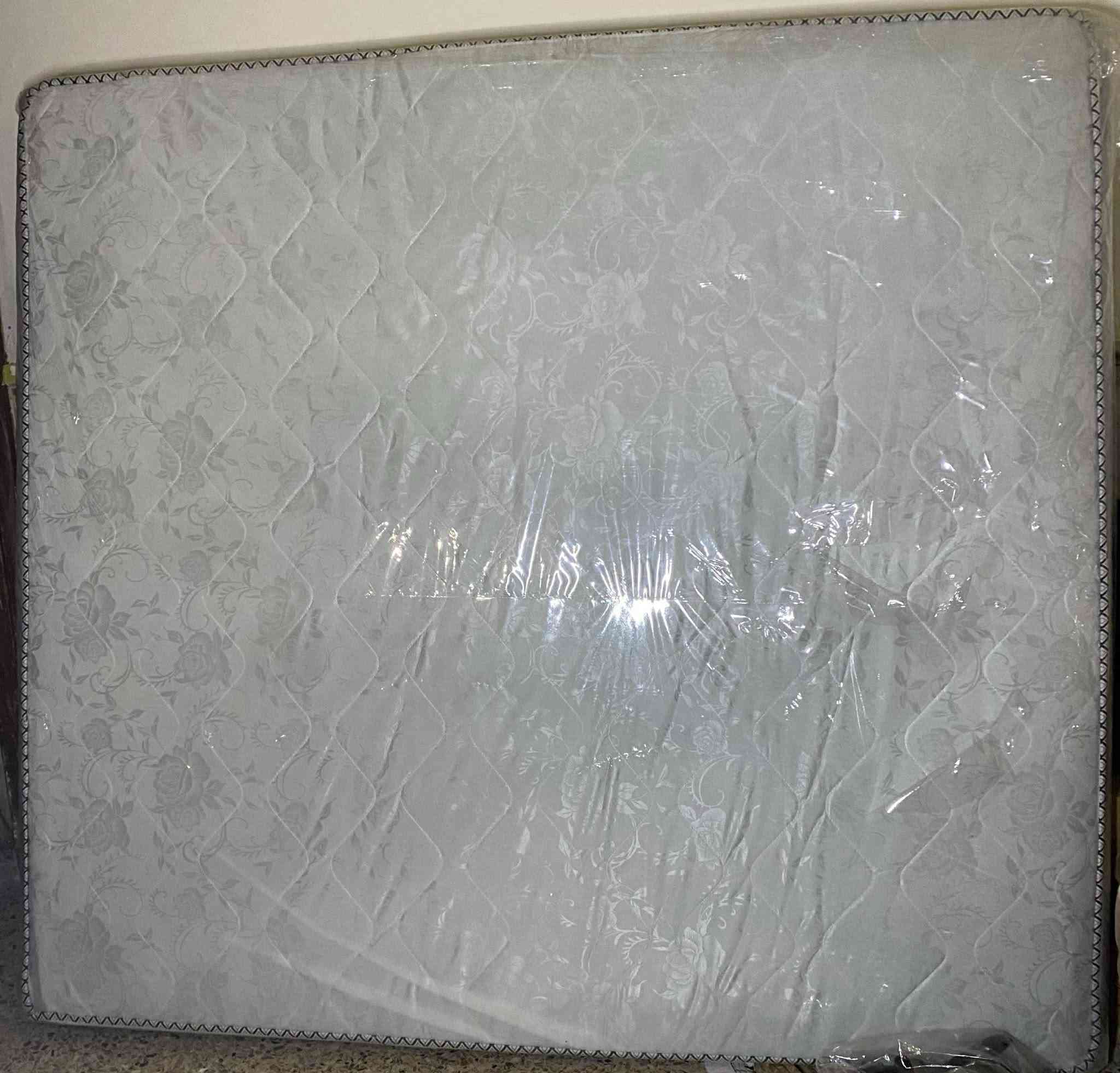 دوشك ضغط جديد ميز طعام مع 4 كراسي
كرادة خارج


**إذا كنت صاحب هذا الإعلان وتريد حذفه لأي سبب، رجاءا أرسل رسالة إلى الدعم الفني**