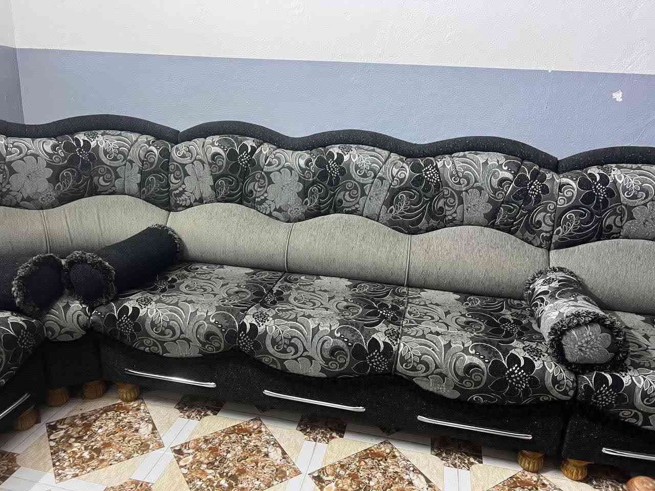 #ديوان خشب #عراقي #اصلي شرط  فصال طول 8 امتار و زاوية عدد 2 سعر 500 وبي مجال  مكان ايسر


**إذا كنت صاحب هذا الإعلان وتريد حذفه لأي سبب، رجاءا أرسل رسالة إلى الدعم الفني**