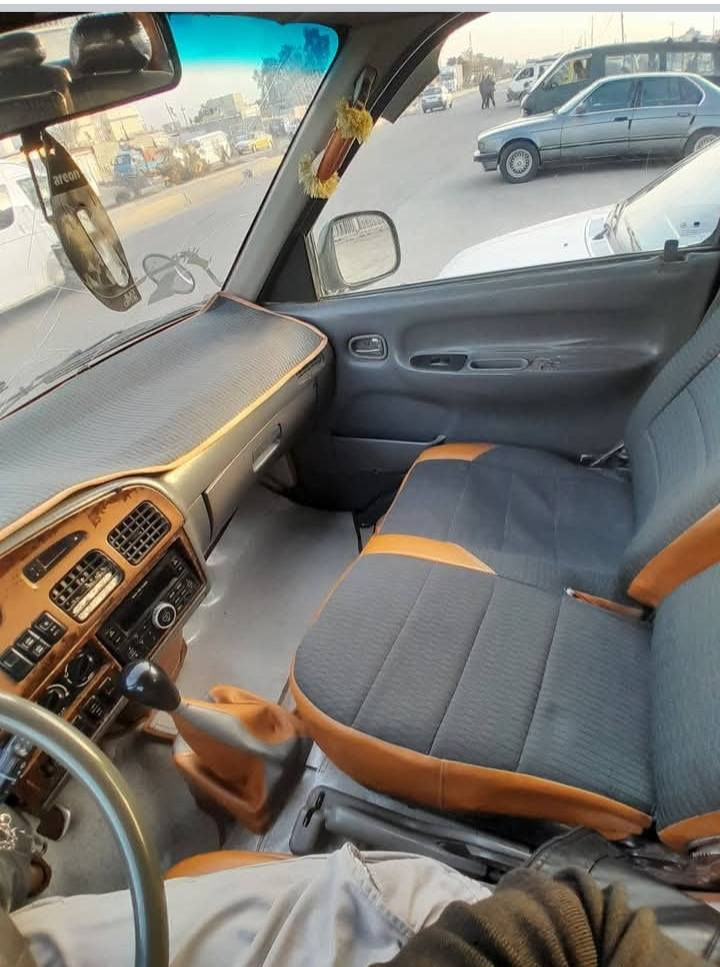 السلام عليكم كيا بريجو للبيع موديل 97 رقم بغداد انكليزي معمره عام بيه طخه بالطويله بالذيل السياره نضيفه للشغل 
السعر 50ورقه وبيهه مجال 
العنوان الحسينيه المعامل ***********
