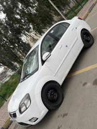 كيا ريو 2011 مكينه 16 جديده بدون صرف بدون نفخ بدون رخاوه  كير اوتوماتي...