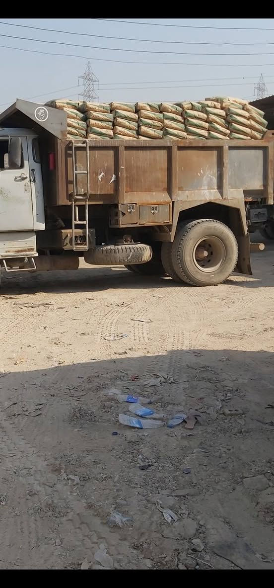 السلام عليكم 
بدي سكانيا للبيع

للستفسار 

***********
