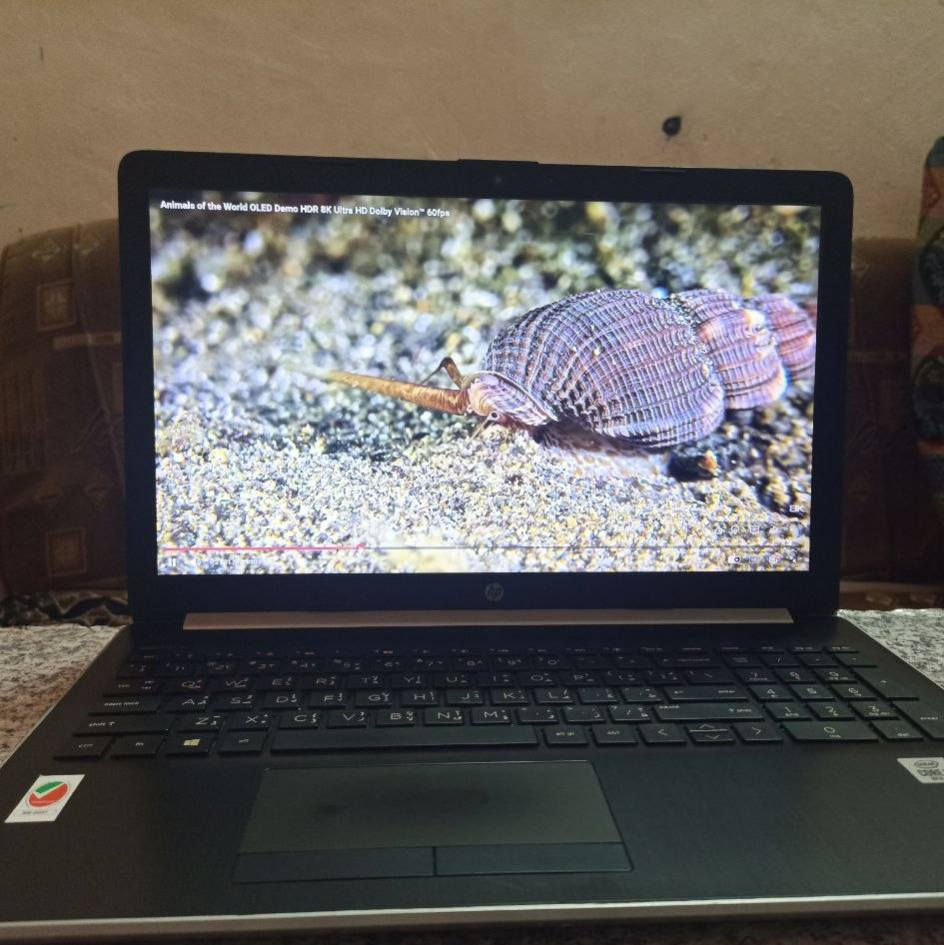 📌 عرض بيع لابتوب – HP
💻 الموديل: HP Laptop 15-dw2xxx

⚙️ المعالج: Intel® Core™ i7-10510U – الجيل العاشر
🧠 الرام: 8GB DDR4
💾 التخزين:
1TB HDD 
🖥️ الشاشة:
15.6 إنش – Full HD 1080p 60hz
🎮 كرت الشاشة:
Nvidia Mx130 خارجي

🎨 التصميم:
لون فضي أنيق وخفيفة الوزن مناسب للدراسة والشغل المكتبي

💰 السعر المطلوب: 400.000 دينار عراقي قابل للتفاوض

للتواصل خاص


**إذا كنت صاحب هذا الإعلان وتريد حذفه لأي سبب، رجاءا أرسل رسالة إلى الدعم الفني**
